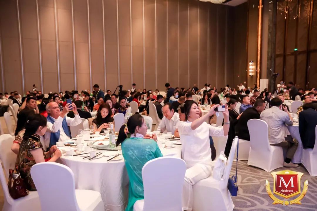 2023品牌强国论坛 | 品牌 · 机遇 · 信心——政商名流云集北京,共话中国品牌未来愿景!(图17) 2023品牌强国论坛 | 品牌 · 机遇 · 信心——政商名流云集北京,共话中国品牌未来愿景!(图17)