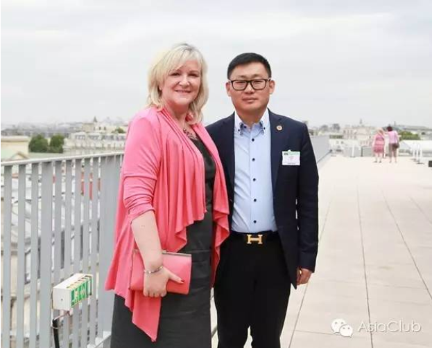 经典回眸|王建功先生与Sylvie Gourgeon议员共话亚洲品牌国际化之路(图3)